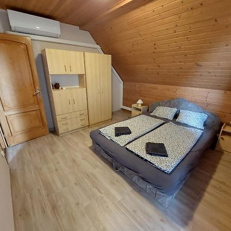 Panna Apartmanhaz Balatonlelle Buitenkant foto