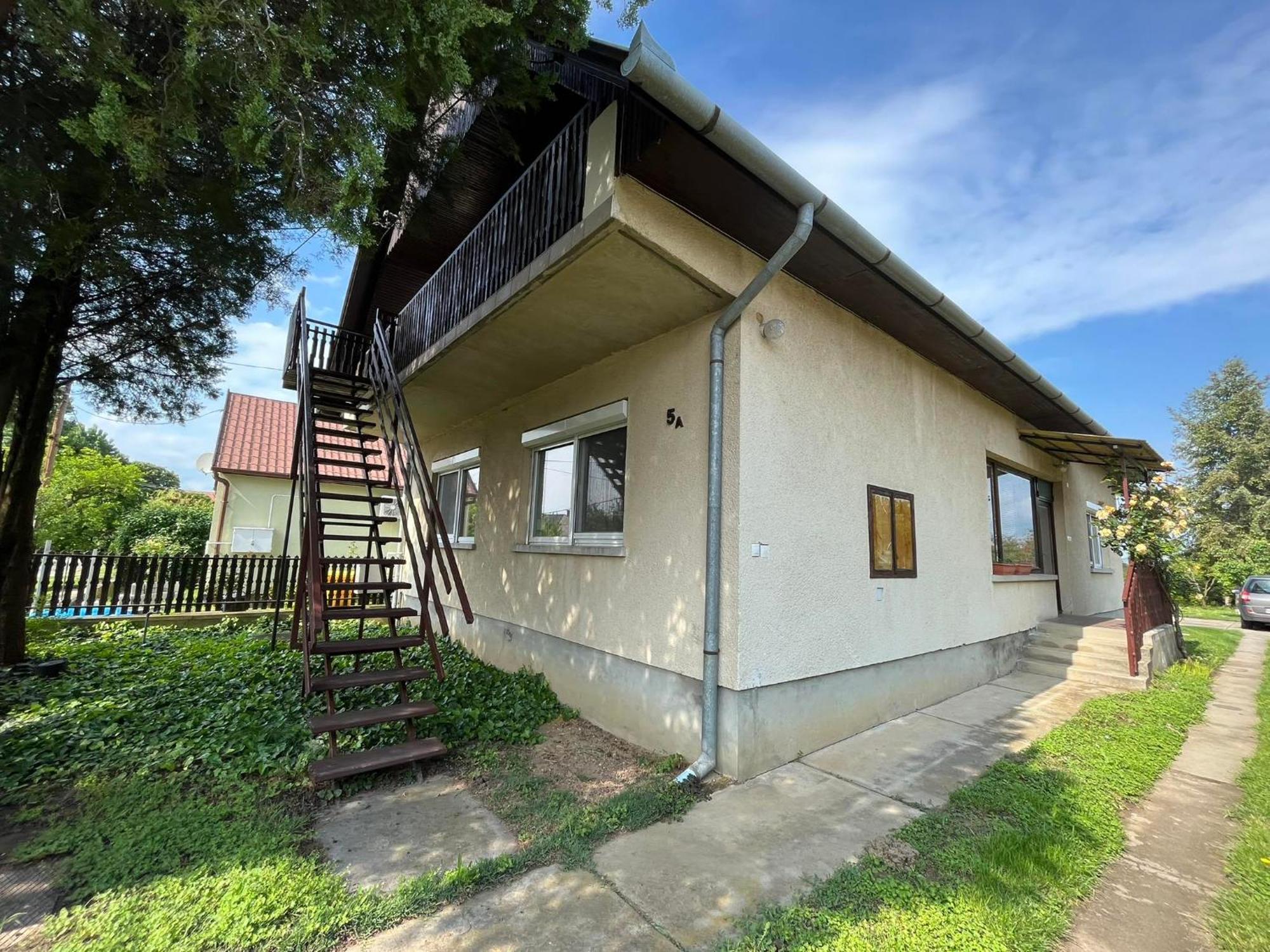 Panna Apartmanhaz Balatonlelle Buitenkant foto